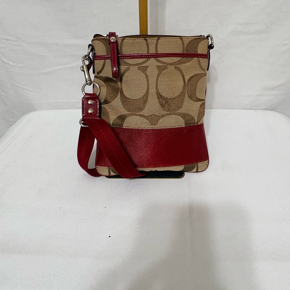 Stylish Red and Tan Crossbody Bag - Picture 2 of 7